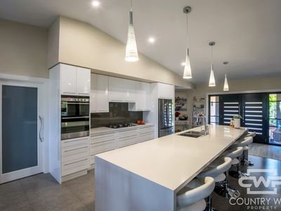 409 Gwydir Highway, Glen Innes