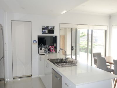 8/3 Leeder Street, Glendalough