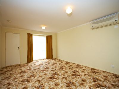 1 / 37 Bourke Crescent, Hoppers Crossing