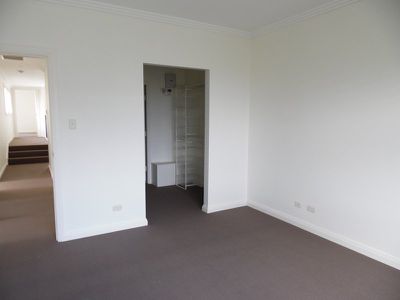 104 Governors Way, Macquarie Links