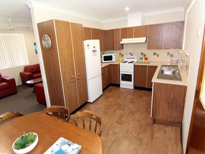 87 South Street, Tuncurry