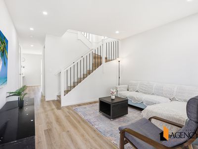 9 Magill Glade, Schofields