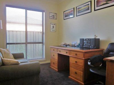 9 Greenfield Drive, Epsom