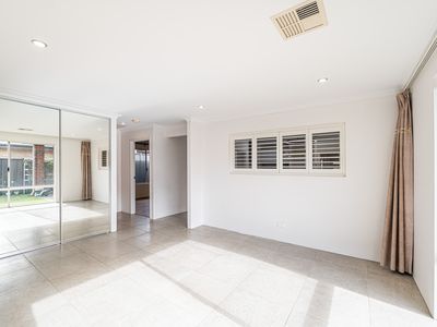 18 Plavin Street, Piara Waters