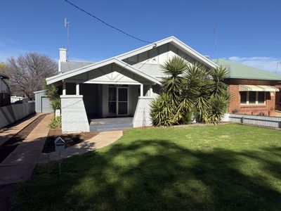 51 Victoria Street, Parkes