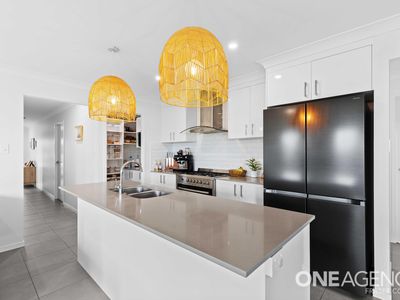 2 Braun Court, Urangan