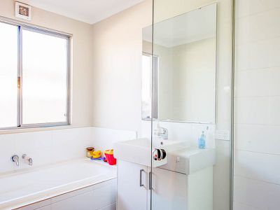 20 Homestead Ramble, Newman