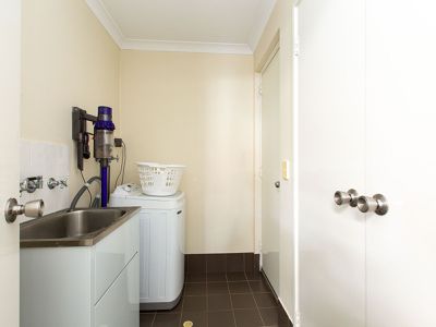 9D Tipping Street, Carey Park