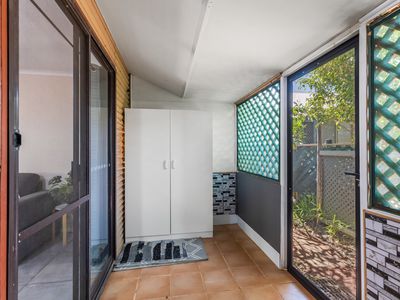 176 / 122 Port Drive, Minyirr