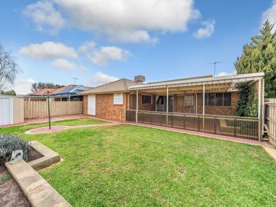 17 Whitsunday Drive, Hoppers Crossing