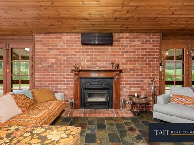 233 Braines Lane, Meadow Creek