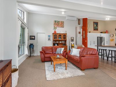 12 Chelmsbrook Drive, Rainbow Flat