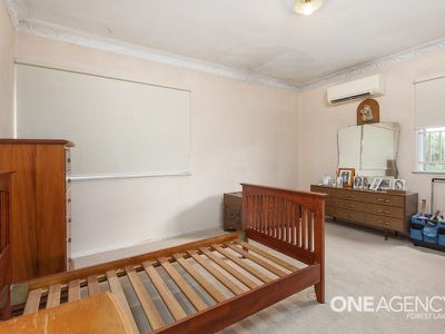 12 Willow St, Inala
