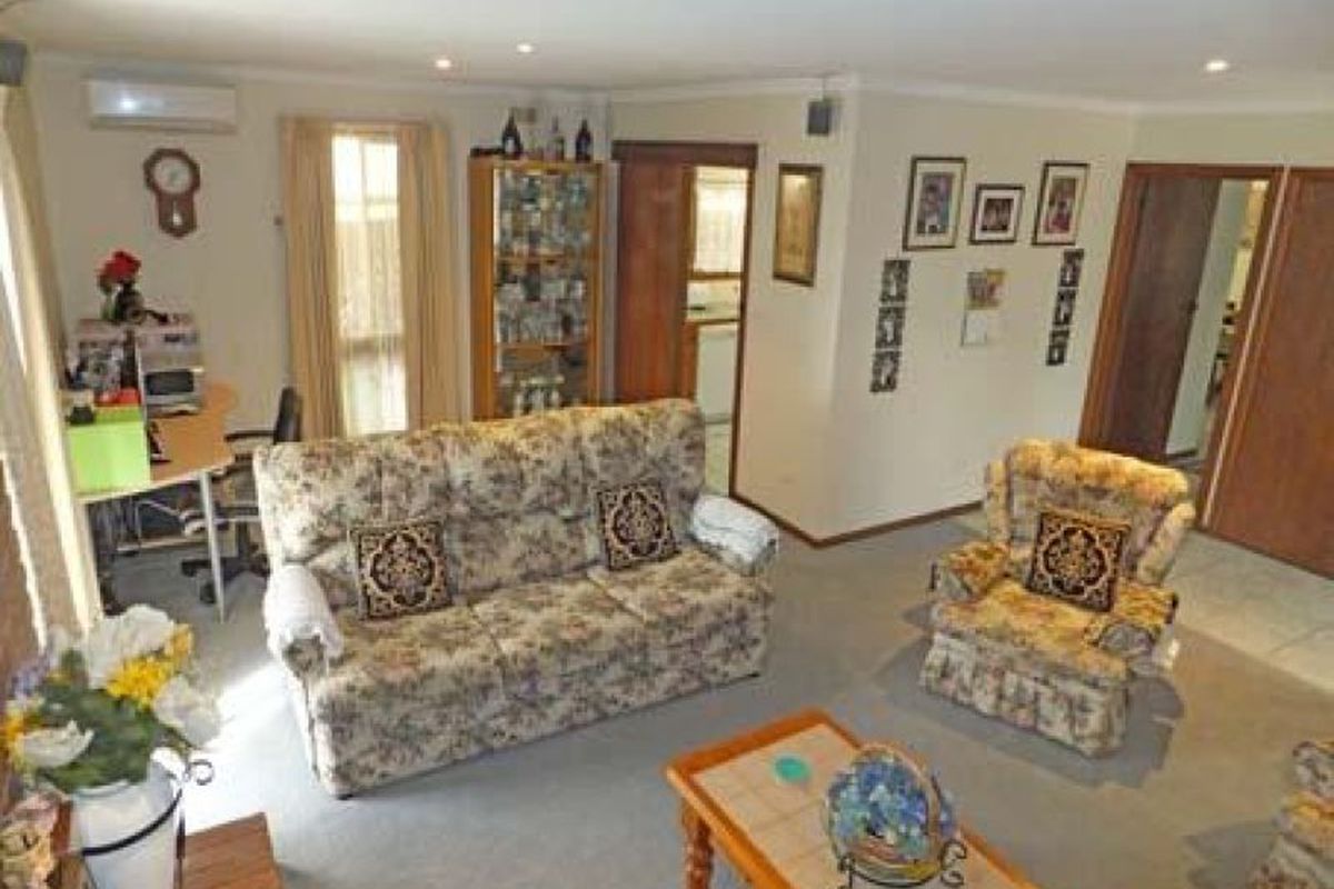 10 Underwood Grove, Kyabram