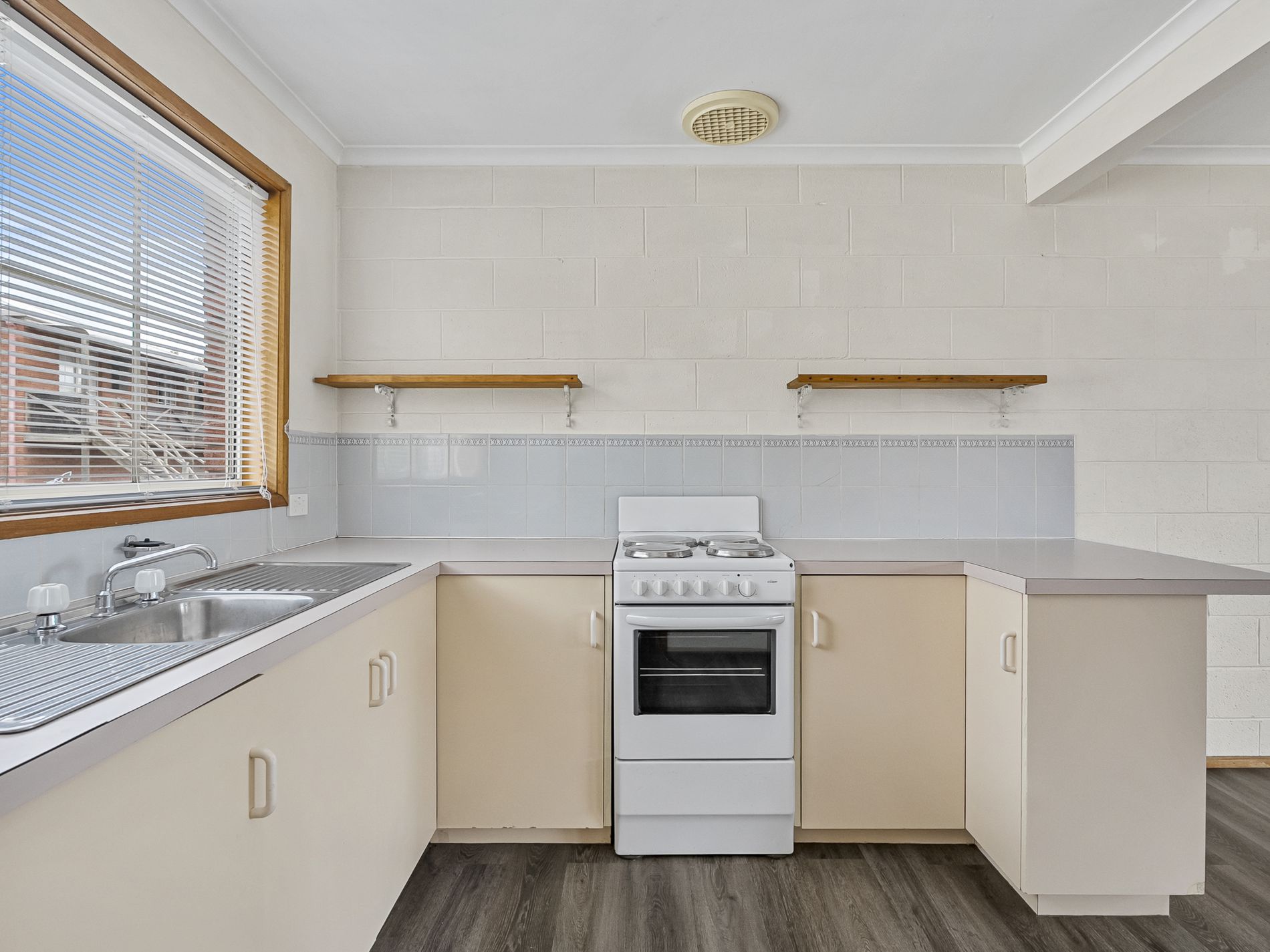 10 / 123A Abbotsfield Road, Claremont