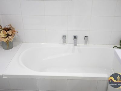 B404 / 572-578 Princes Highway, Rockdale