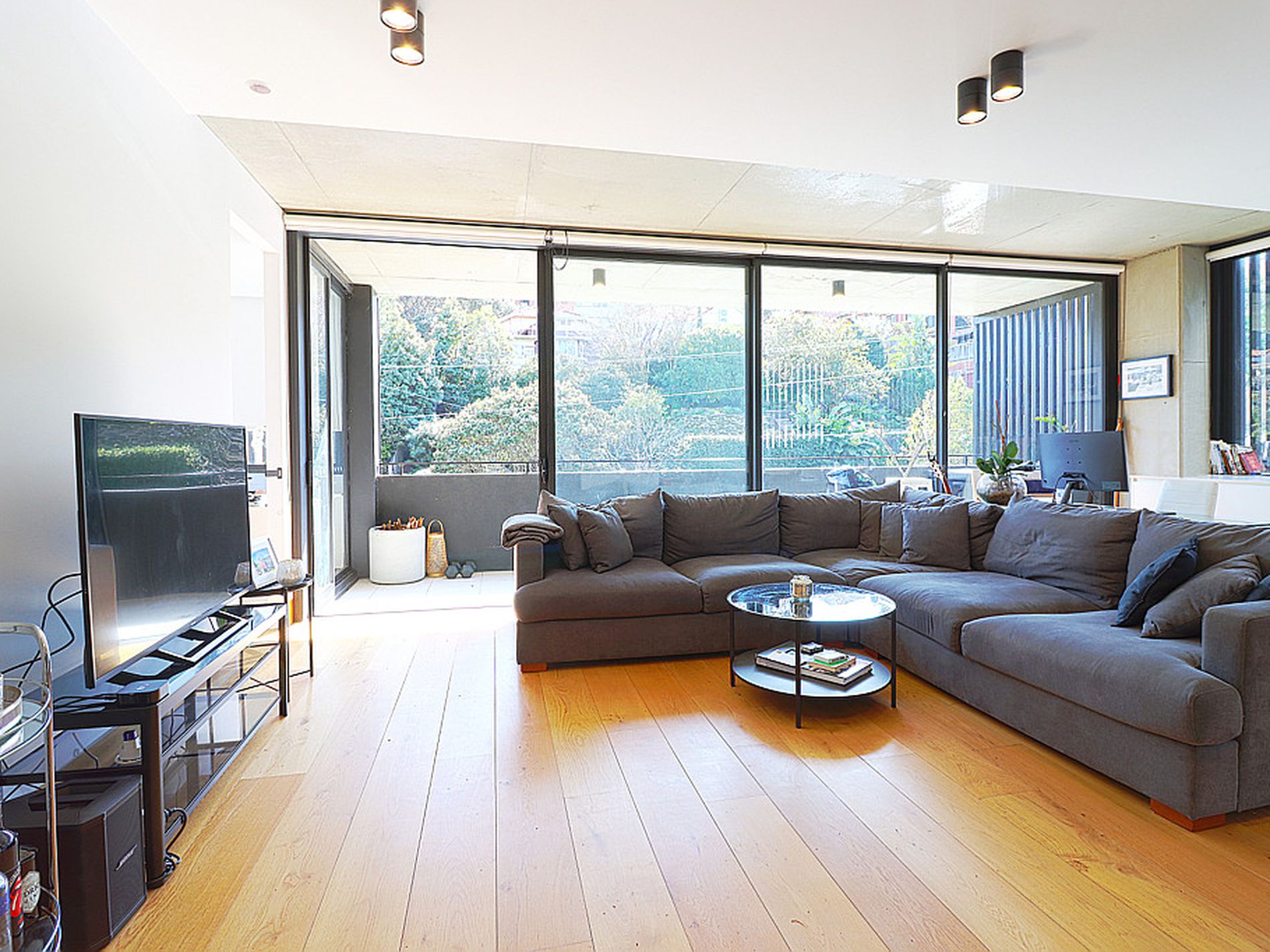 9 / 293-297 Alison Road, Coogee