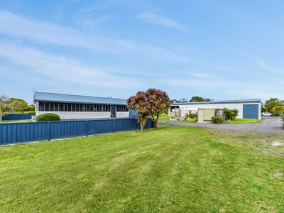 17 Sutherland Drive, Beachport