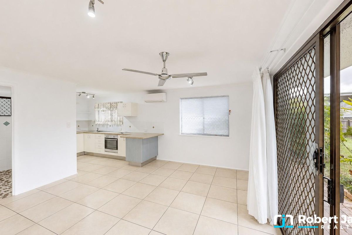 2 / 46 Poinciana Avenue, Tewantin