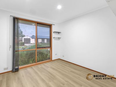 13 Caroline Crescent, Cranbourne West