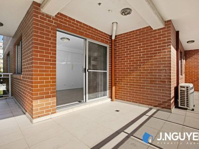 5 / 8-10 Lachlan Street, Liverpool