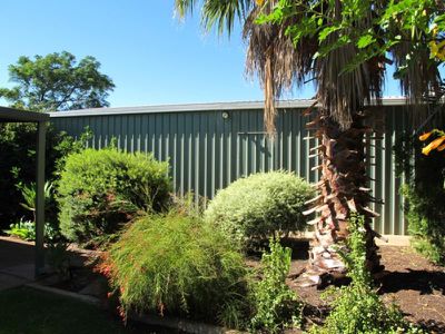 2 Trythall Place, Hannans