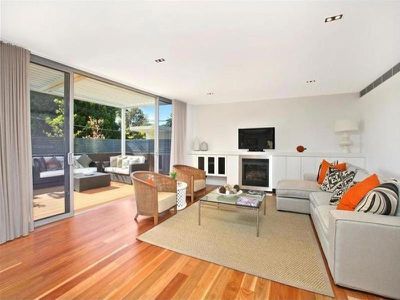 1 / 5 Waverley Crescent, Bondi Junction