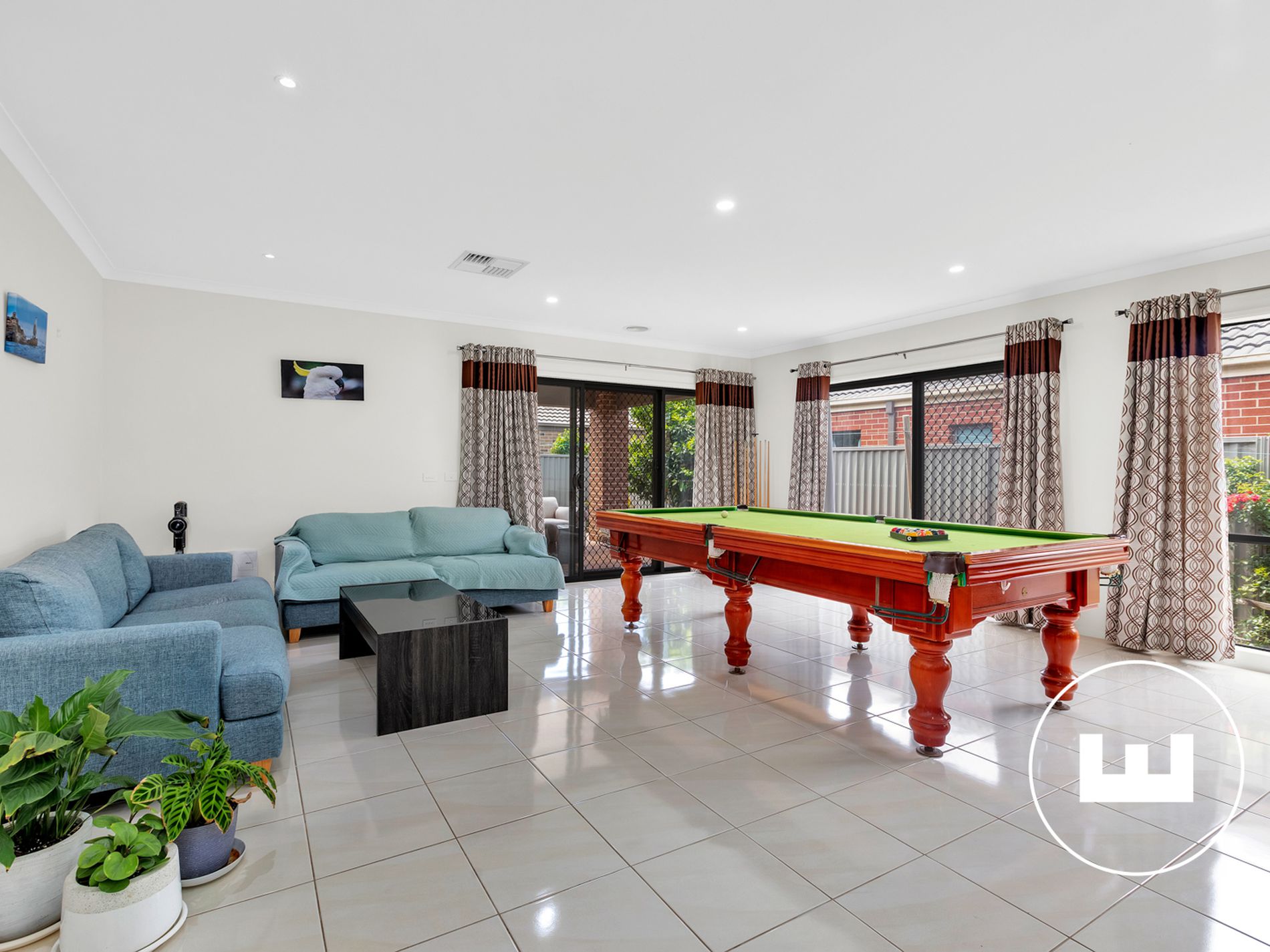 98 Scotsdale Drive, Cranbourne East