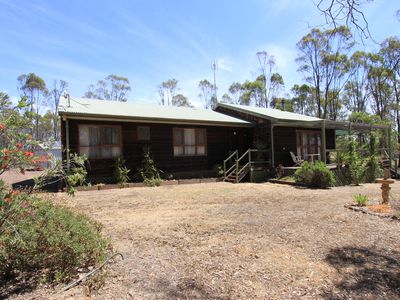 9 Doolan Crescent, Heathcote