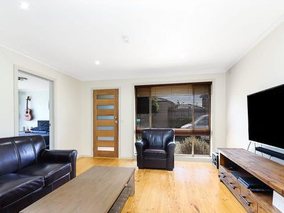 1 / 16 Callander Road, Pascoe Vale
