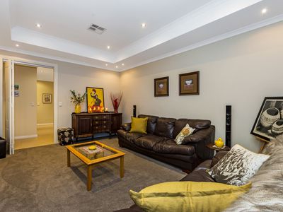 5 Emperor Way, Yanchep