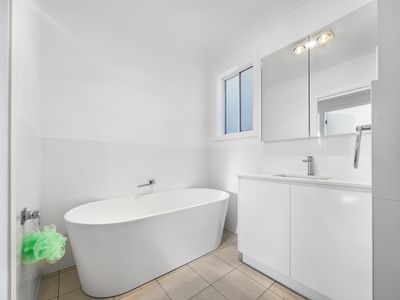 4 Manchurian Circuit , Dubbo