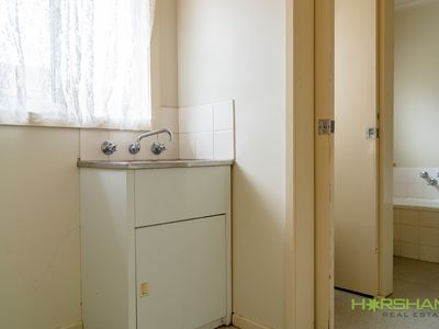 4 Felstead Avenue, Horsham