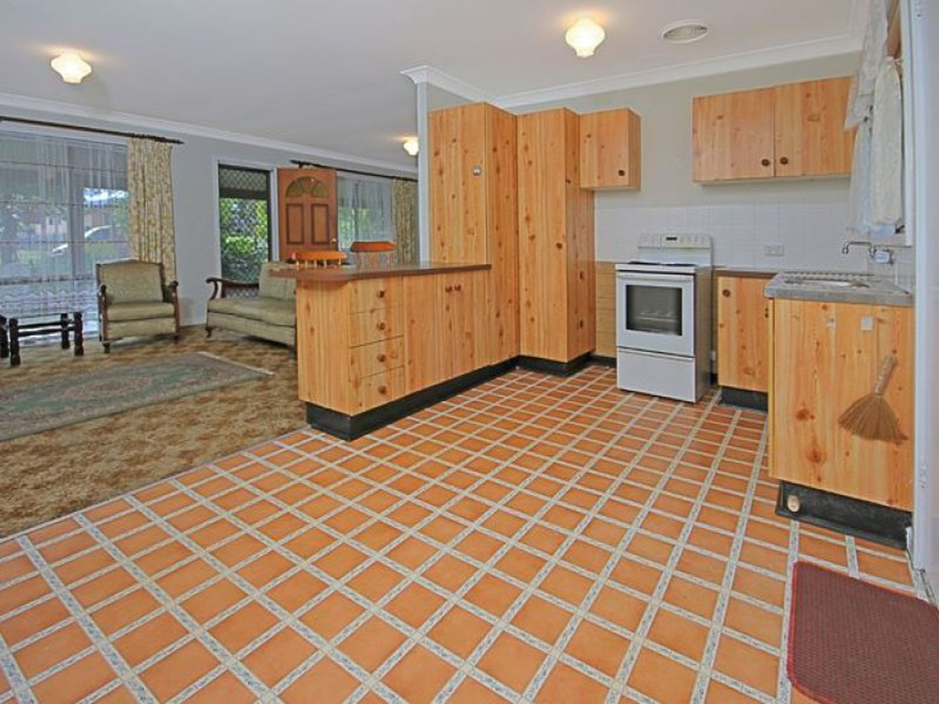 51 Cornfield Parade, Fishermans Paradise