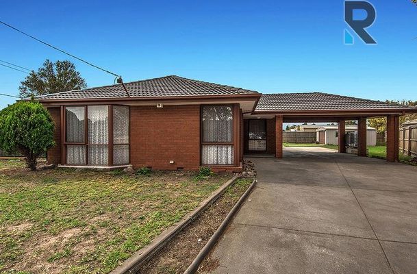30 Cowes Street, Craigieburn