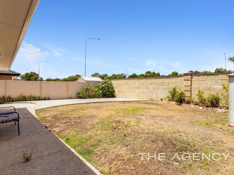 30 Hayeswater Circuit, Waikiki