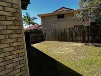 27 / 9 Lawrence Close, Robertson