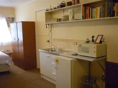 12 Crouch Street, Neville