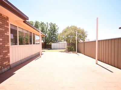 8 Jack William Drive, Dubbo