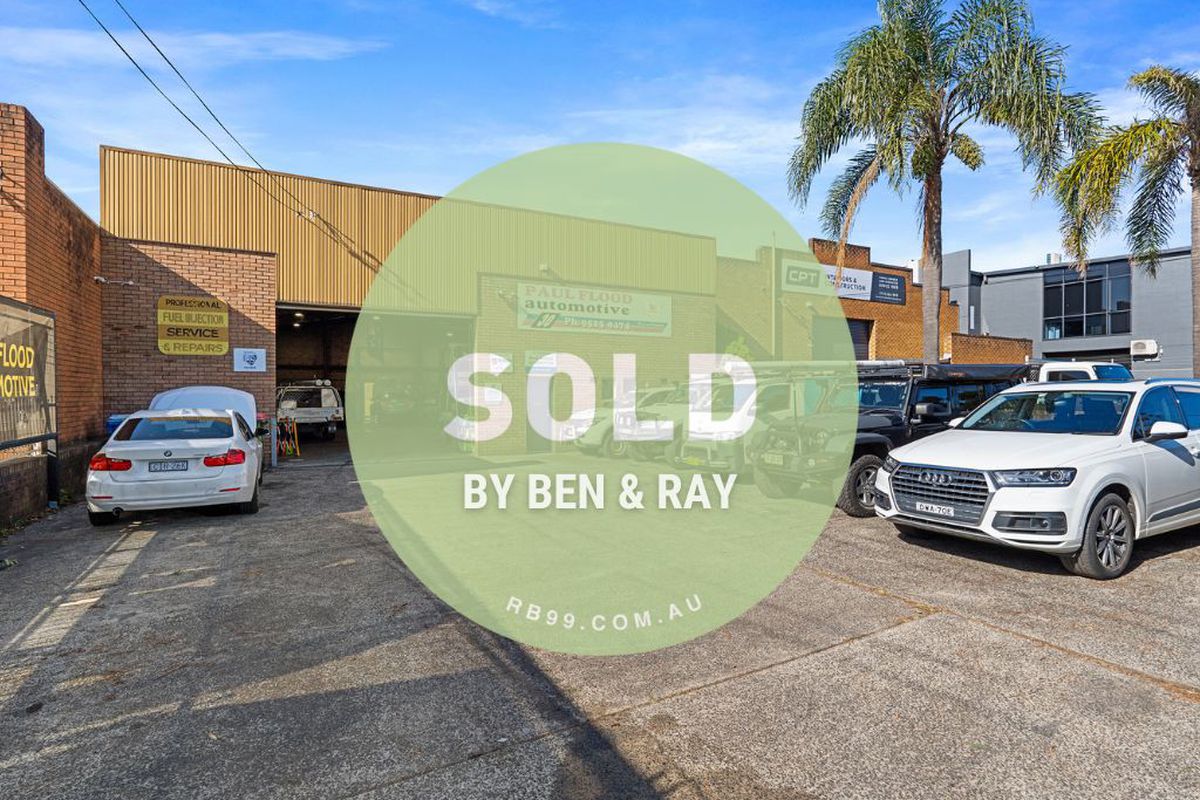 30 Woodfield Boulevarde, Caringbah