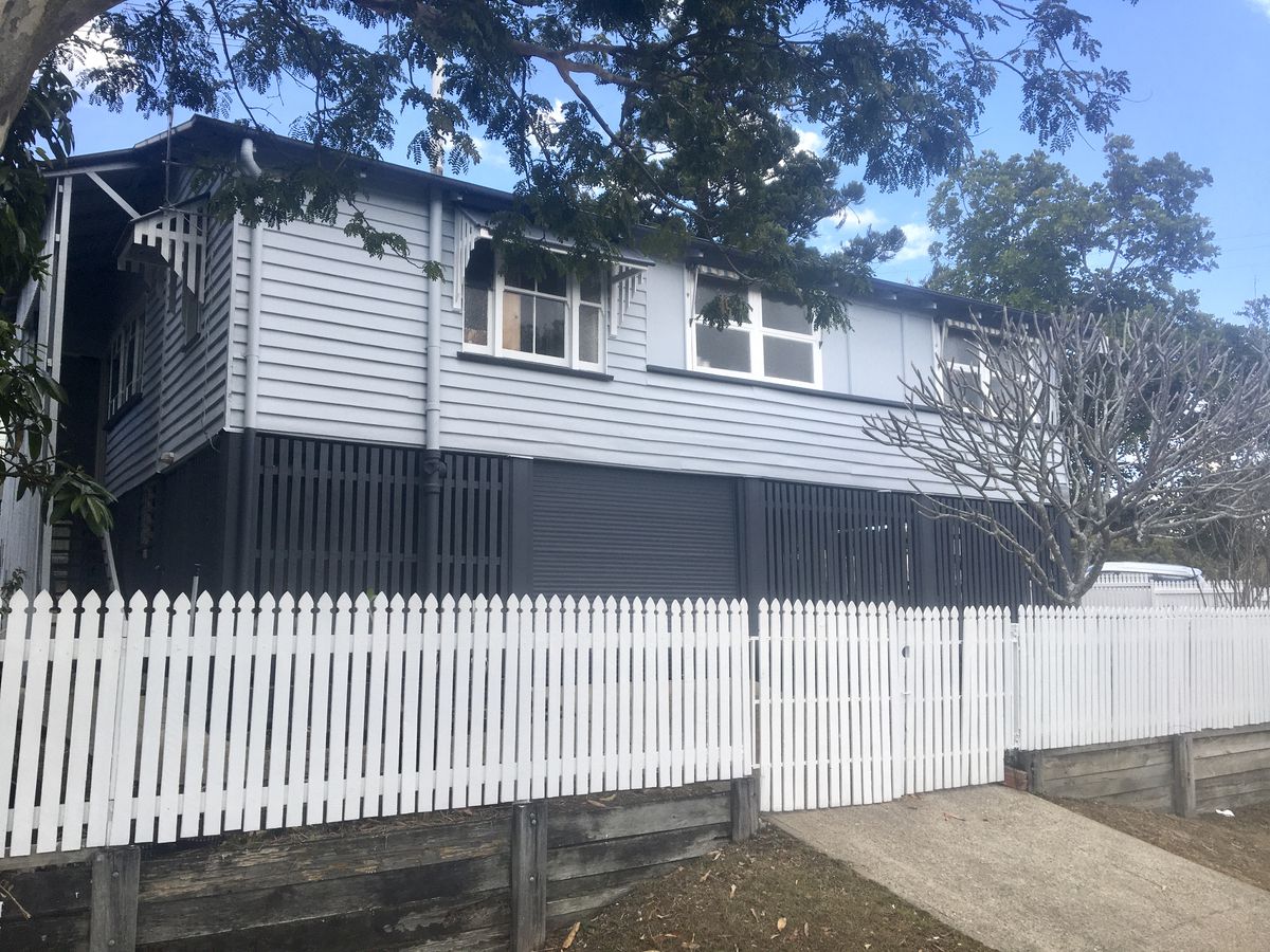 28 Rees Avenue, Coorparoo