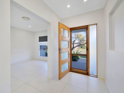 6 Banner Court, Branyan