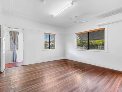 27 Thurso Street, North Booval