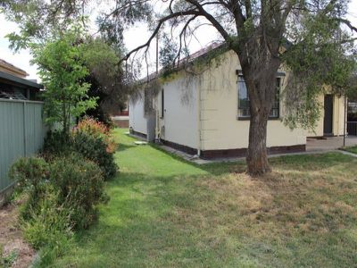 149 MacKenzie Street West, Golden Square
