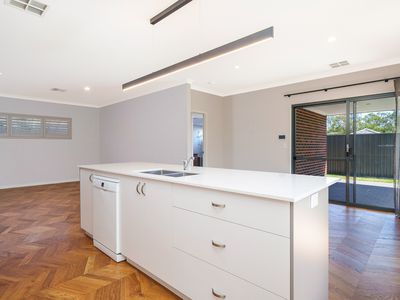 13 Denmark Loop, South Guildford