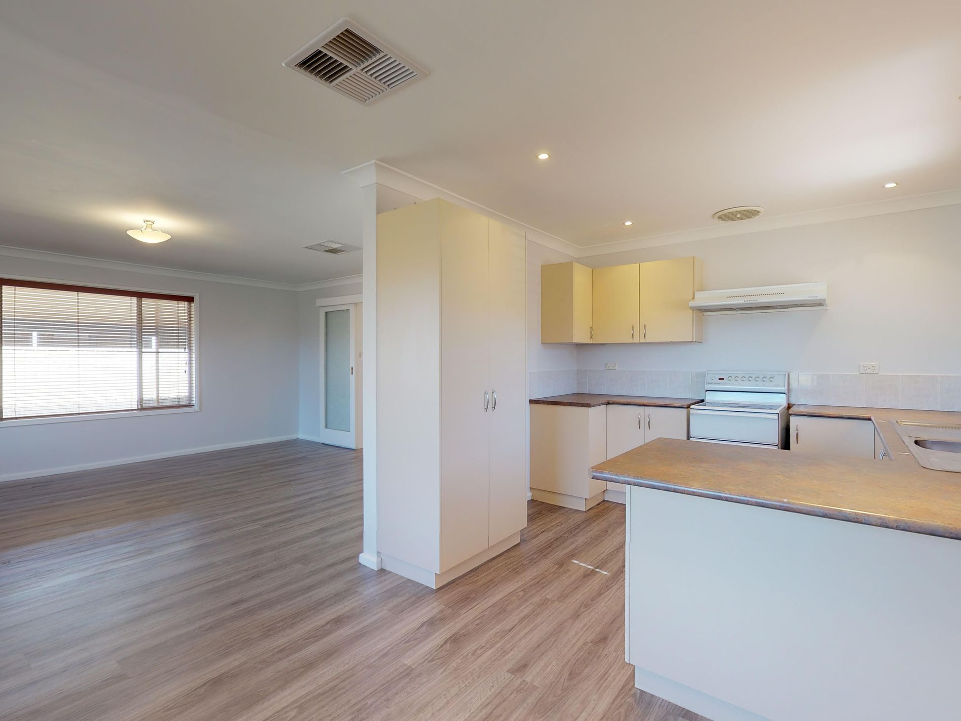 43 Oxley Circle, Dubbo