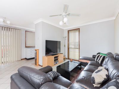 22 Mayfield Circuit, Albion Park