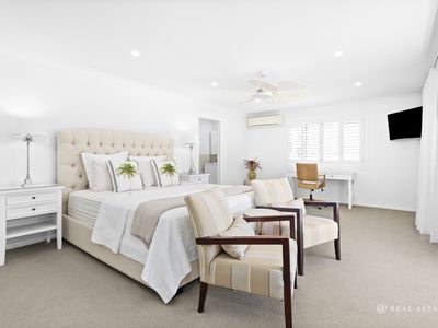 6 Coolwaters Esplanade, Kinka Beach