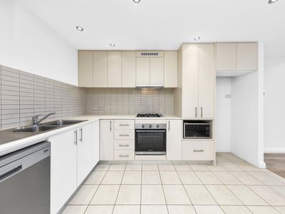 11 / 11 Bay Drive, Meadowbank