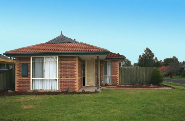 14 Satterly Way, Roxburgh Park